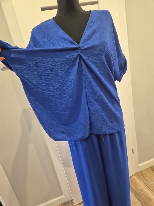 Nowy bez metki letni habrowy granatowy kostium  Xl bluzka i spodnie