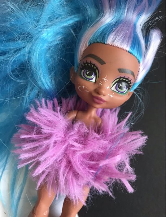 Лялька Телла, Cave Clab від Mattel.