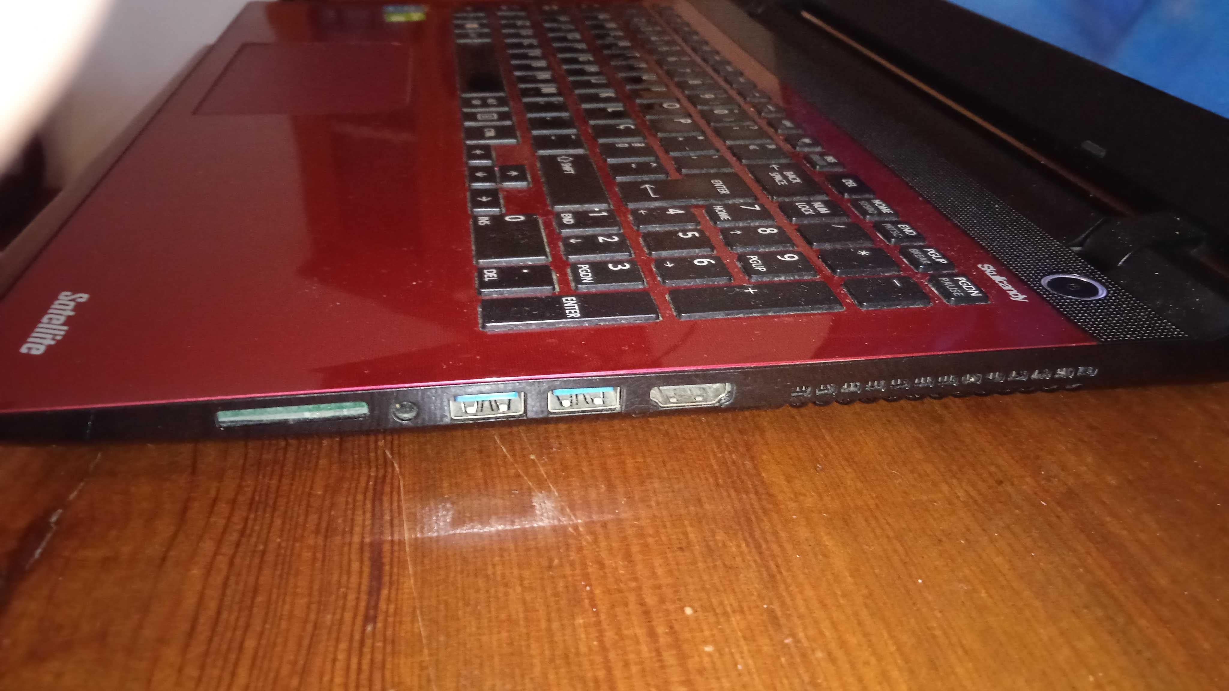Portátil Toshiba satellite L50-c x64