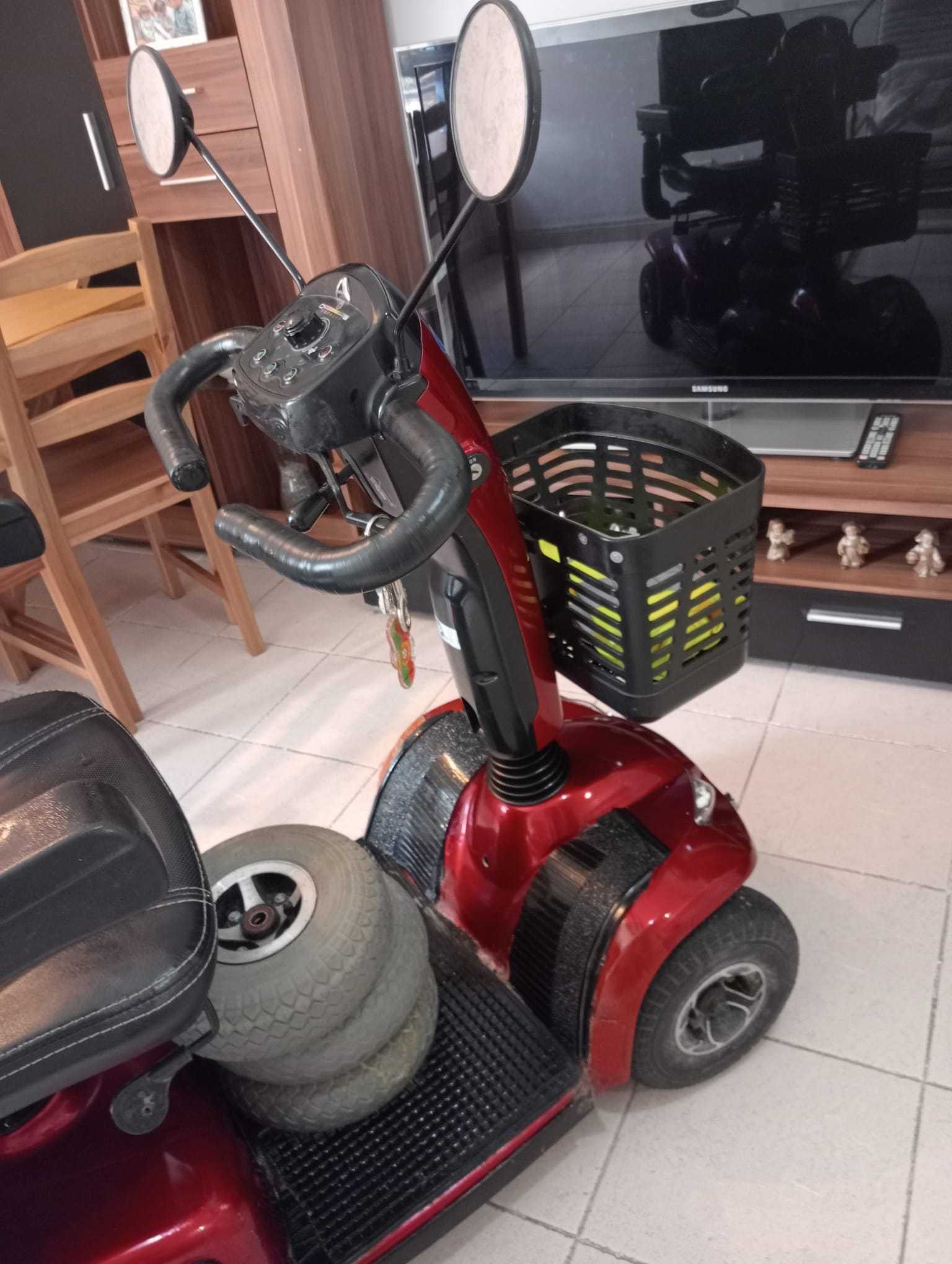 Scooter elétrica