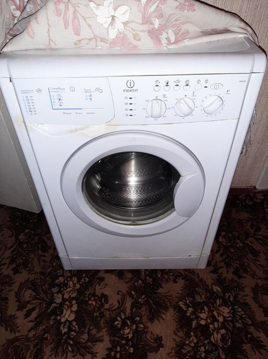 Пральна машинка indesit