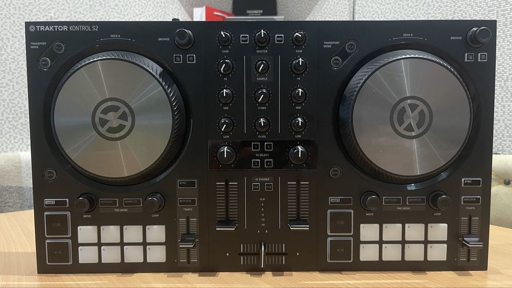Traktor S2 MK3 DJ контроллер DJ пульт DJ проигрыватель