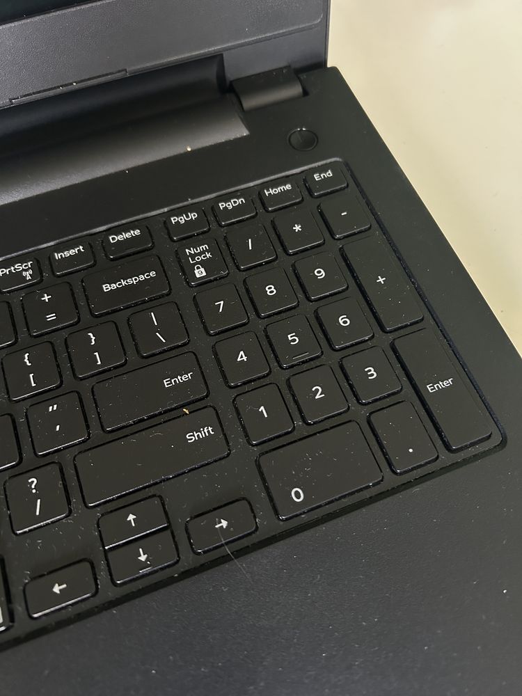 Laptop dell  jh1lnoi i5 4GB ram 500 GB okazja !
