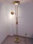 Lampa stojąca kolor mosiądz