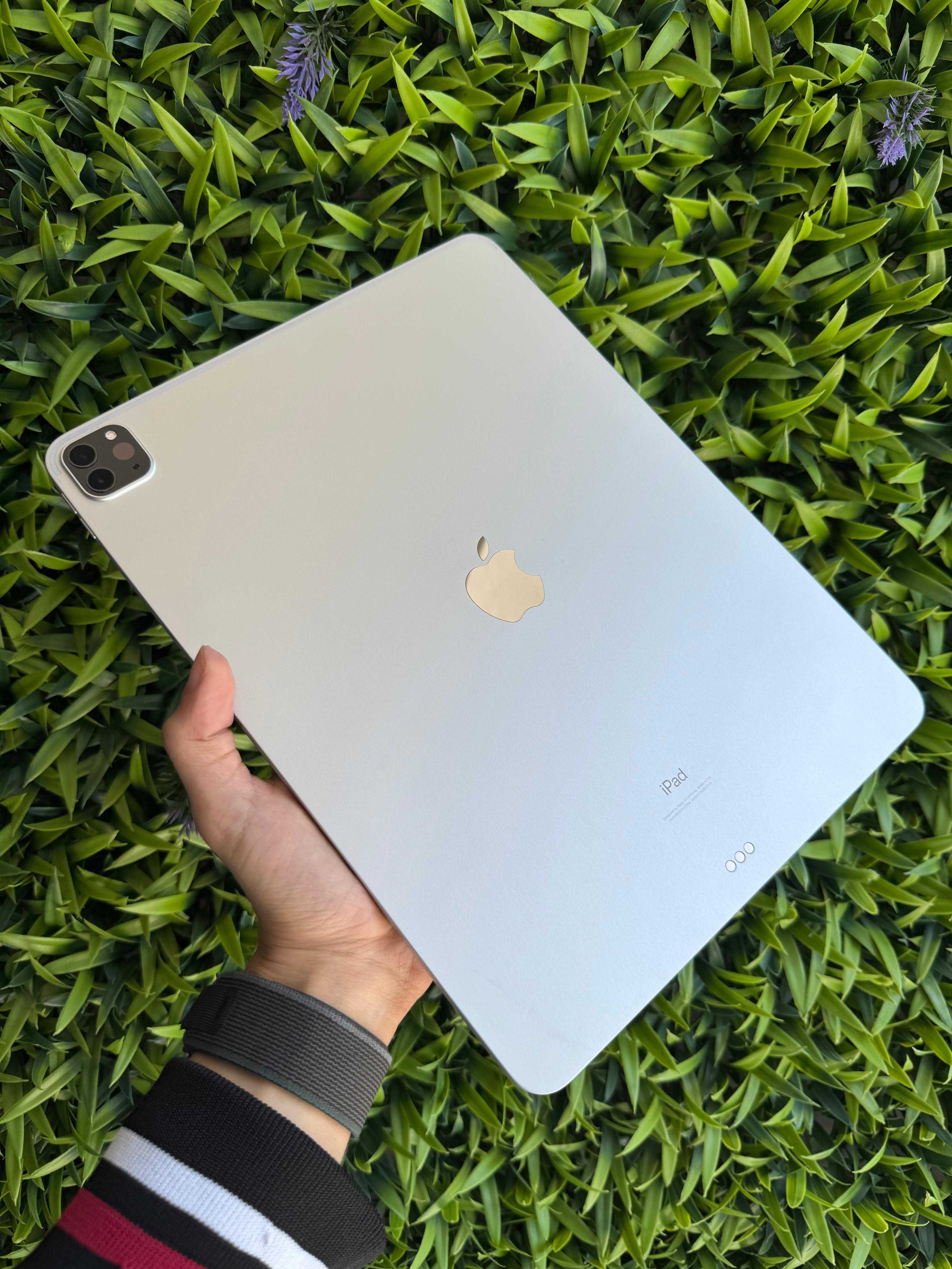 iPad Pro 5ª Geração 2021 12,9″ 128GB Wifi Silver - Loja Ovar