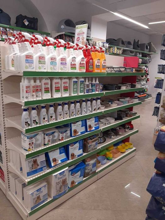 Холодильники, стелажі, кавамодулі, прикаси. Магазин "Під Ключ"