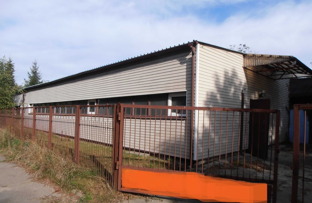 Sprzedam halę magazynową w Łazach