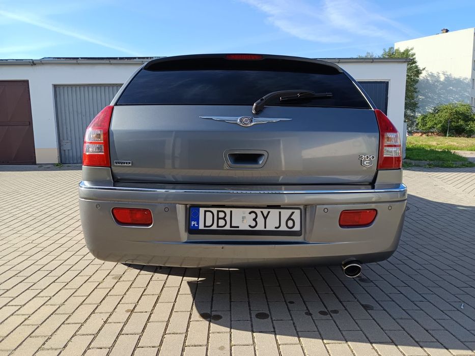 Chrysler 300C Touring 2008 3.5 V6 249KM