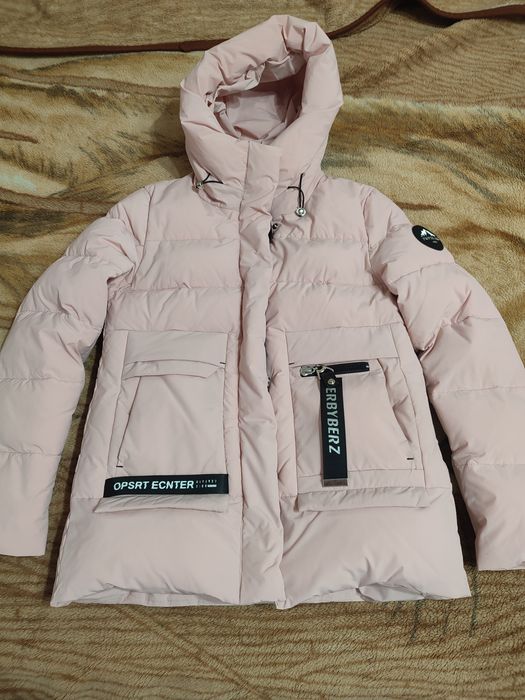 Зимний женский пуховик, р.М (42-44)