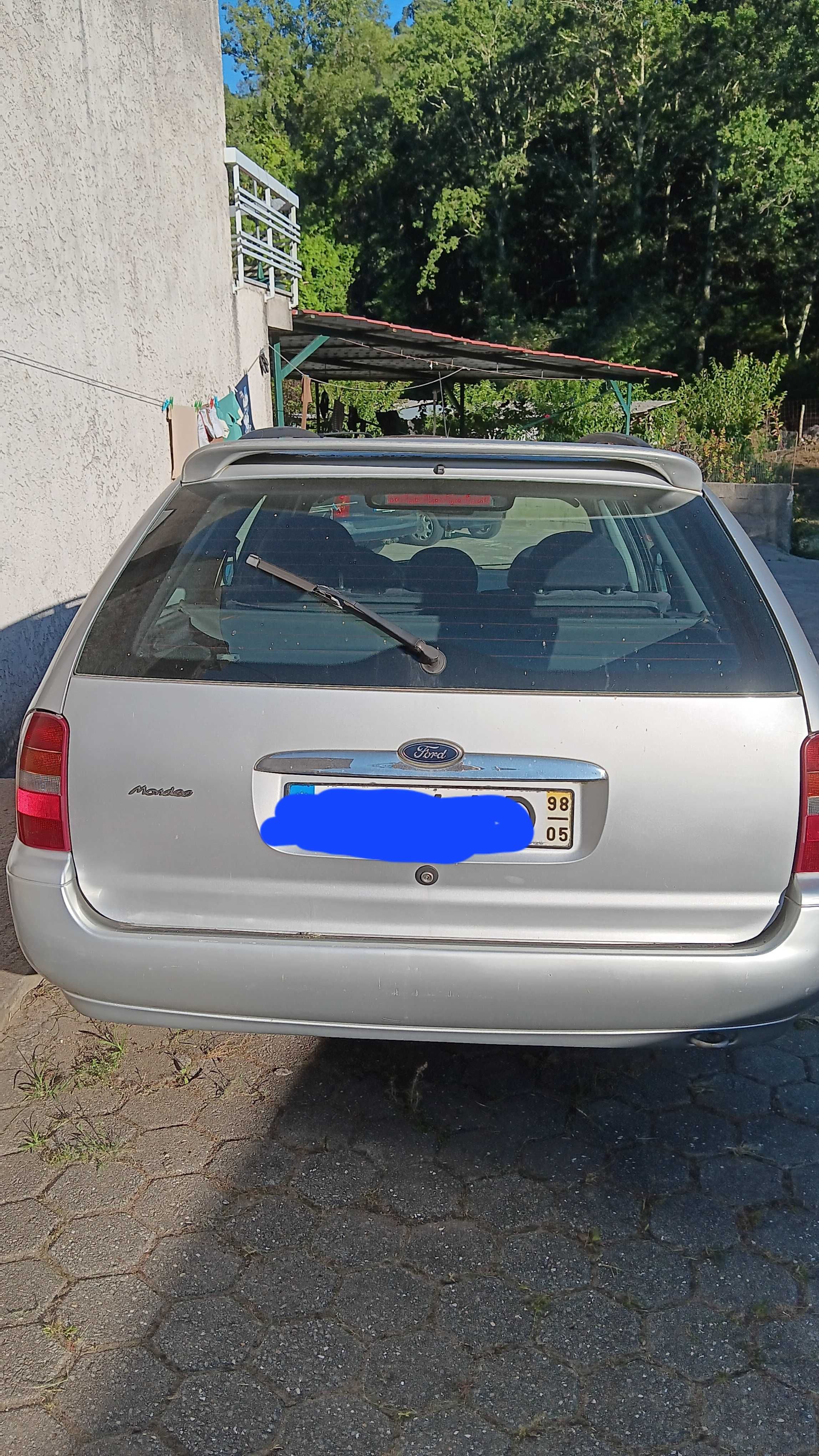 Vendo ford mondeo 1998 avaria na bomba injetora. 400€