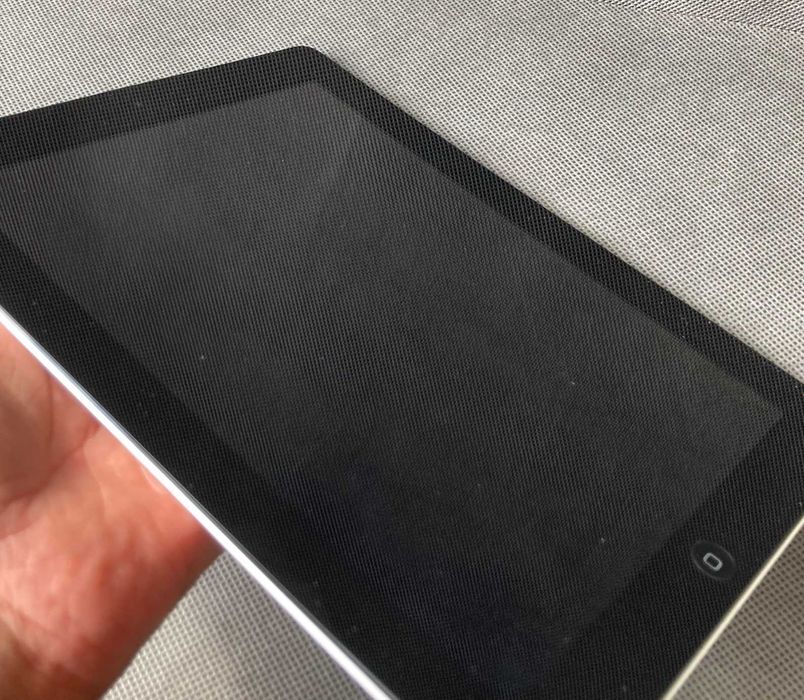 Apple iPad 4 32 Gb LTE + Wi-Fi