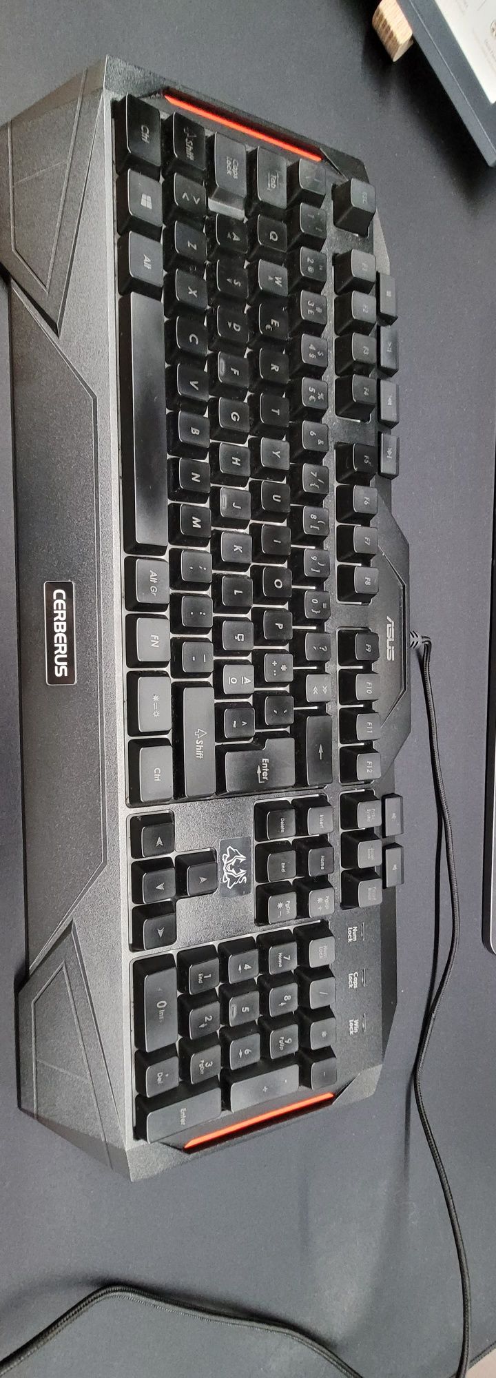 Teclado Asus Cerberus