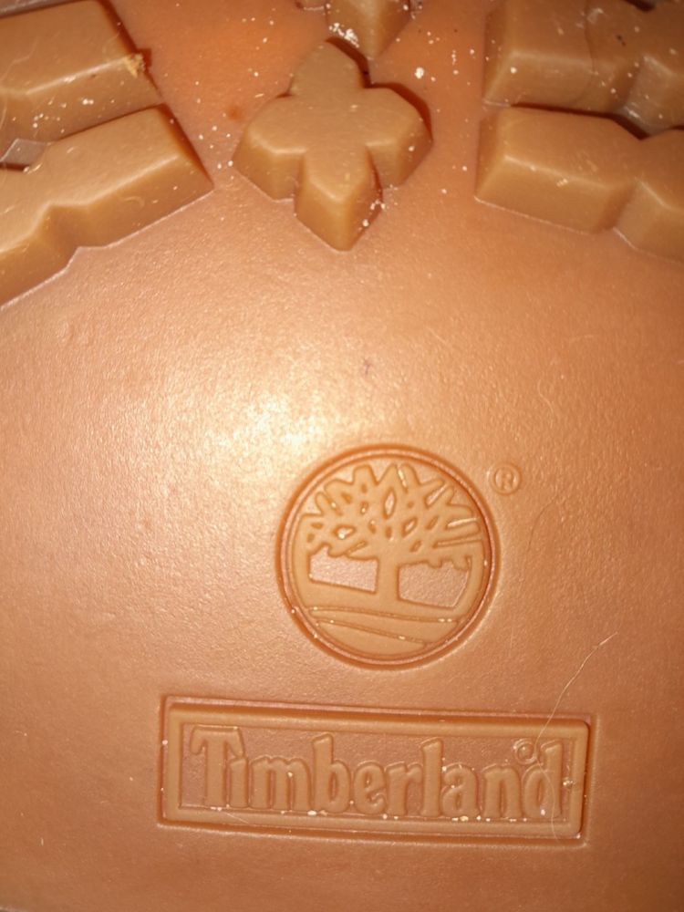 Продам ботинки зимние Timberland