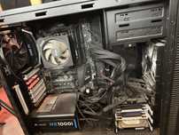 Komputer + Monitor, Ryzen 7 2700X, 32GB RAM, SSD.