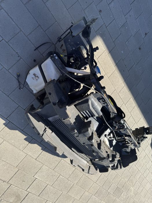 Установочная панель телевізор радіатори  Nissan Qashqai