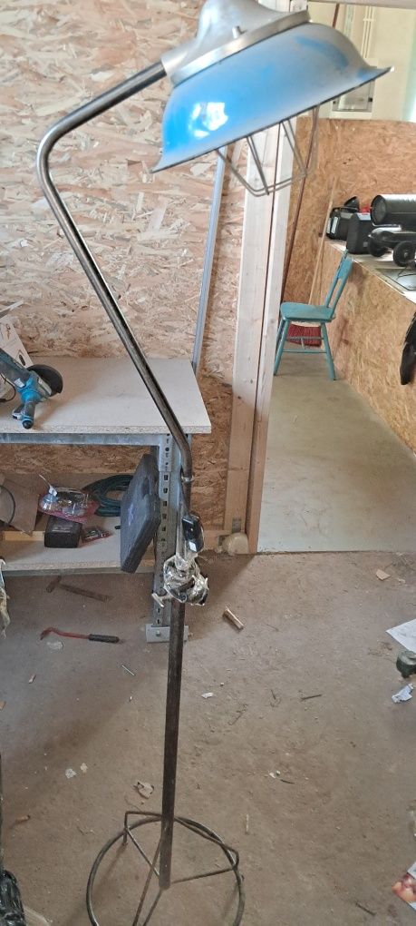 Lampa  stojąca podłogowa  vintage loft  z okresu prl