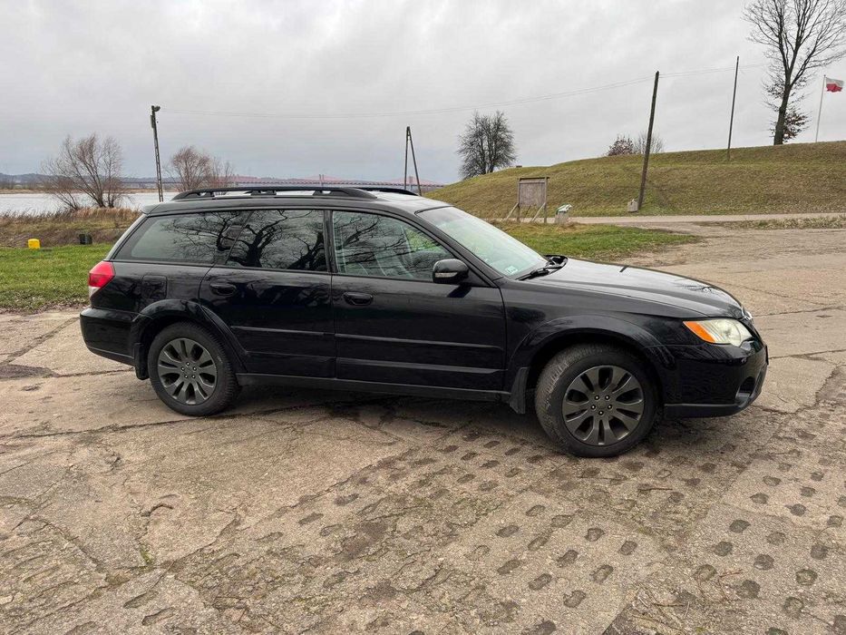 Subaru Legacy Outback 3.0 H6 + LPG 2008 4x4 Automat L.L Bean