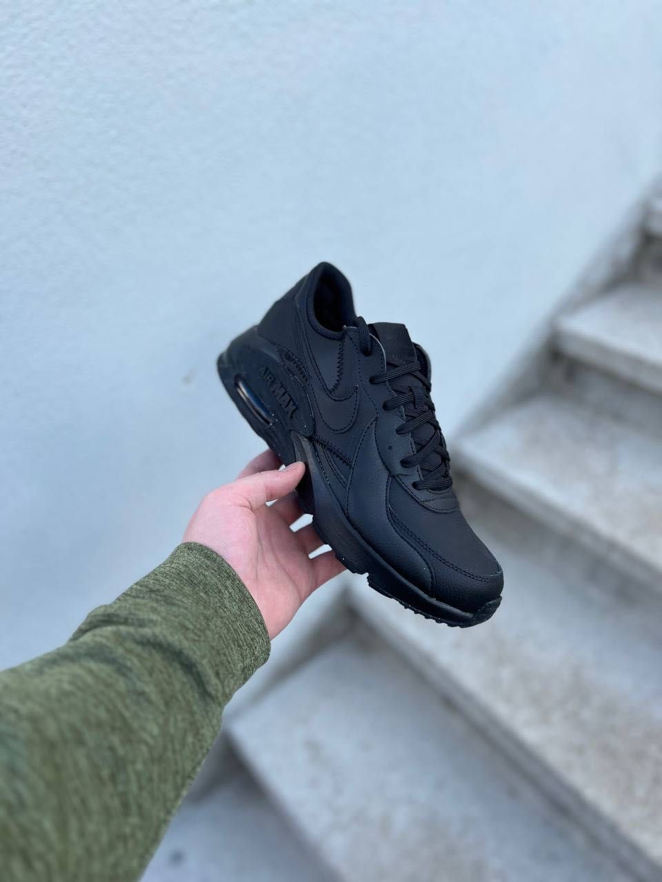 Кросівки Nike Air Max Excee Leather React (40р по 49.5р) (DB2839-001)