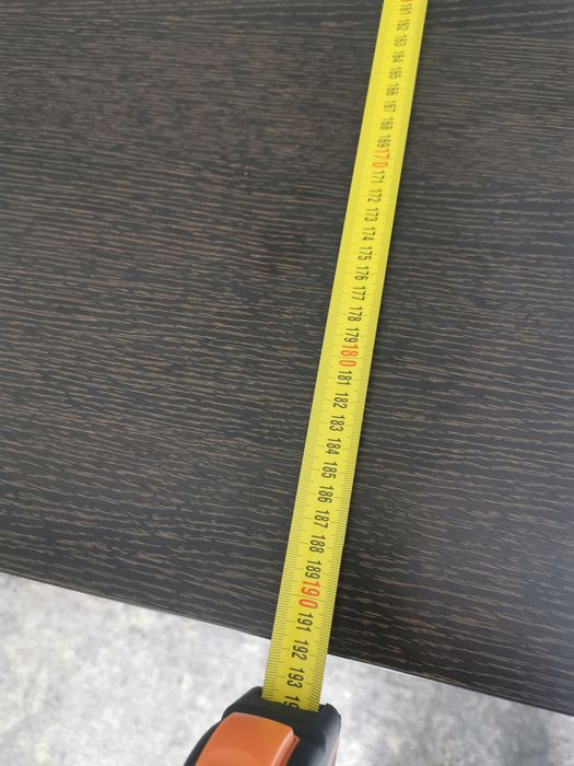 Mesa de jantar em wengue