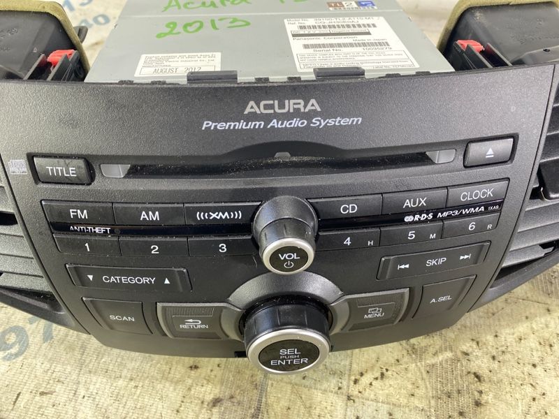 Магнитофон Acura TSX