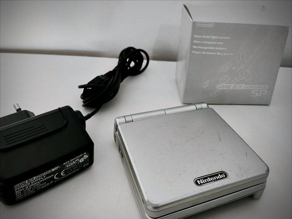 GameBoy Advance SP