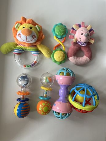 Детские игрушки-погремушки, грелка детская с вишневыми косточками