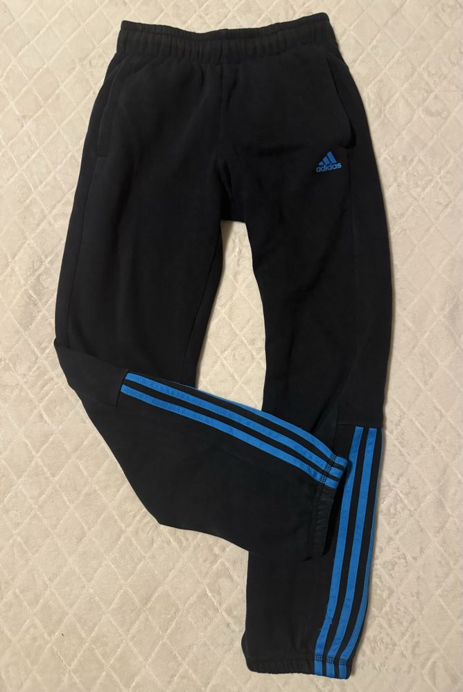 Oryginalne spodnie dresowe dres Adidas r. 152  11-12 lat