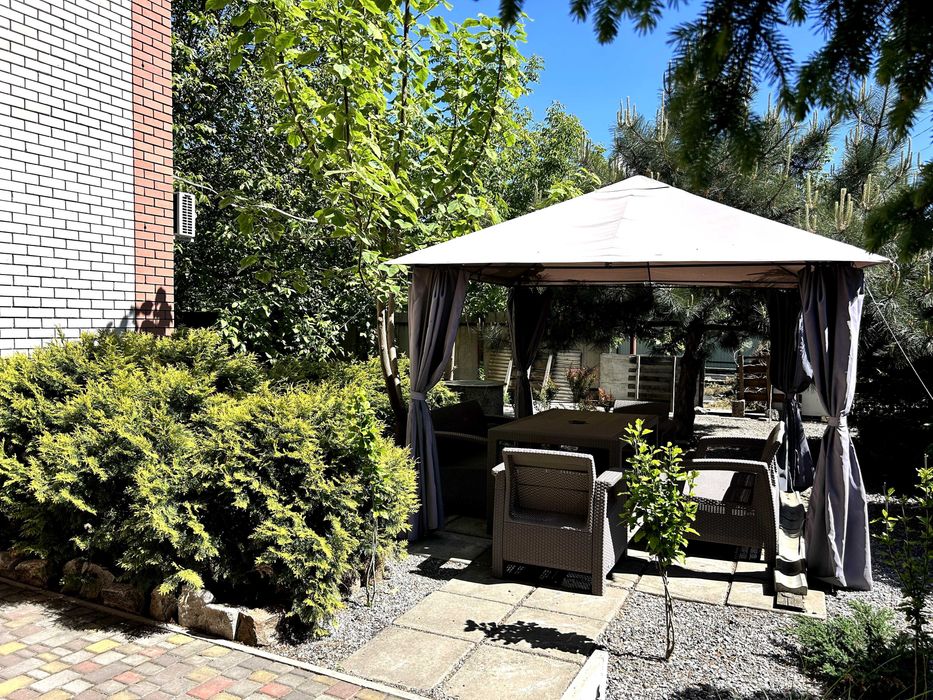 Продам або здам в оренду будинок в селищі Чаплине