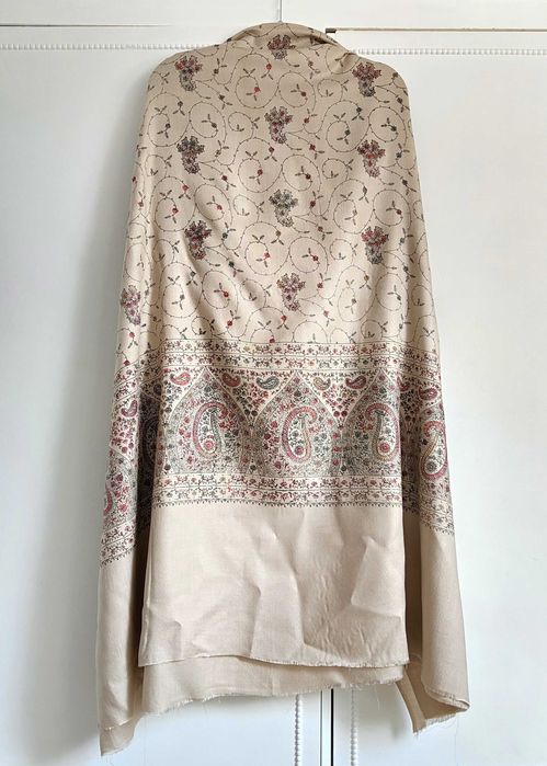Duży szal orientalny indyjski haft paisley pashmina jasny beż