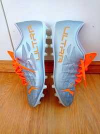 PUMA korki buty 42 męskie piłkarskie Sportowe adidasy w piłke ULTRA