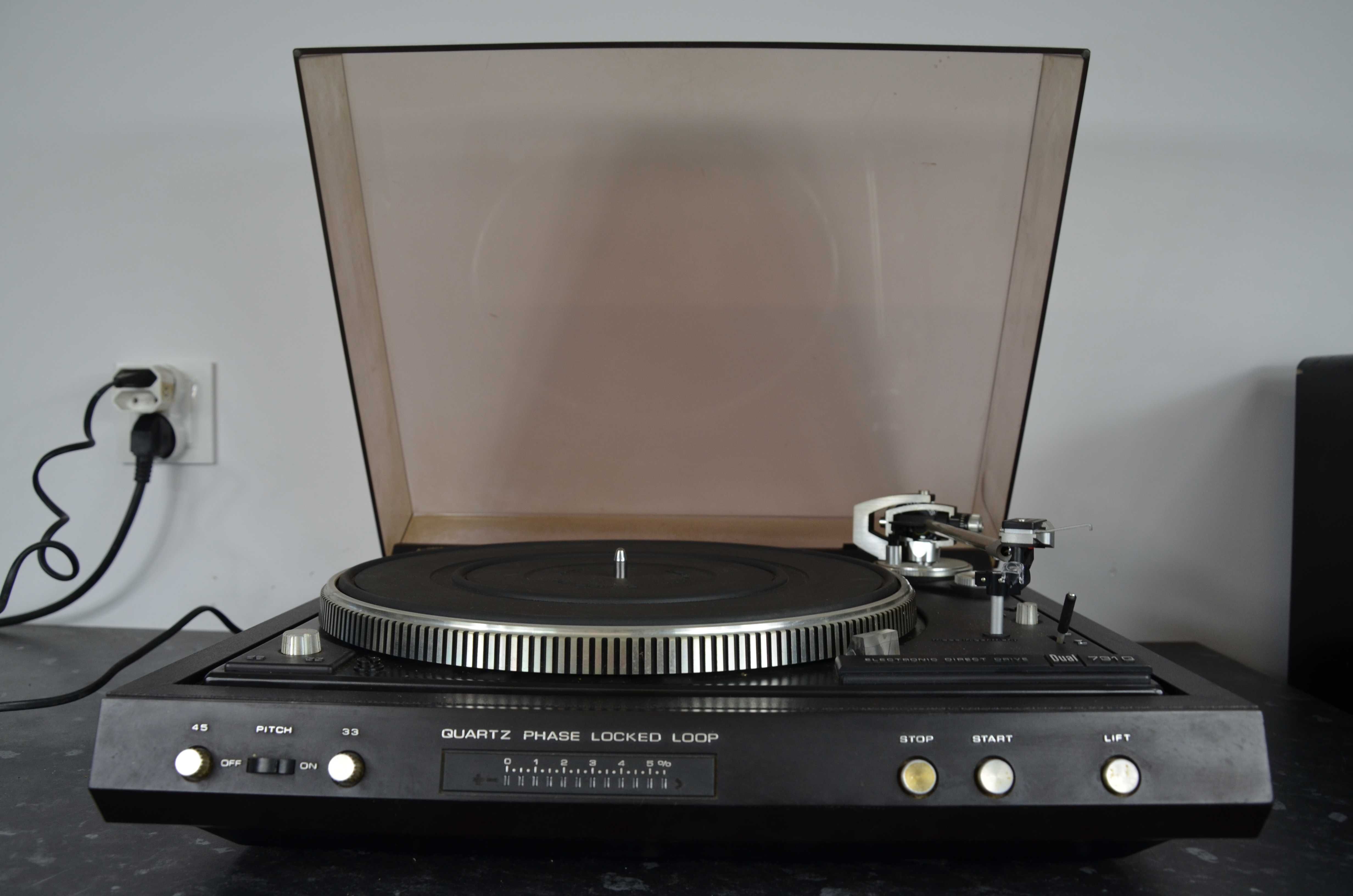 DUAL CS-731Q kultowy gramofon Direct Drive Quartz stan bdb Serwis