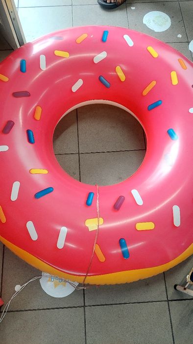 Wyprzedaż koło kółko do pływania zabawka pączek donut