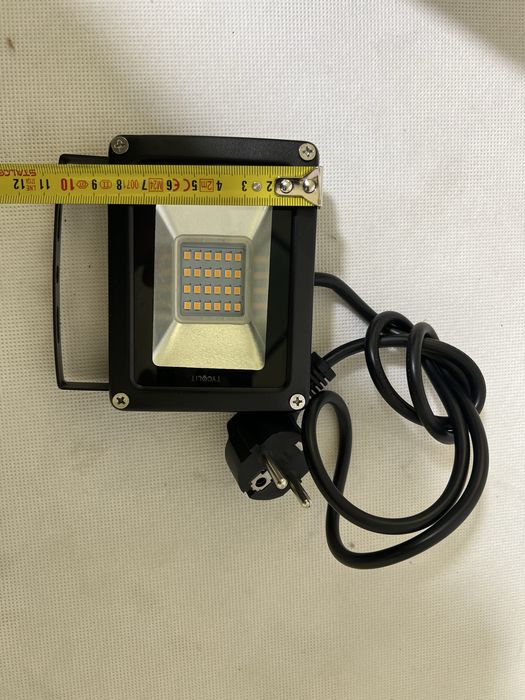 Naświetlacz led 220v 20wb