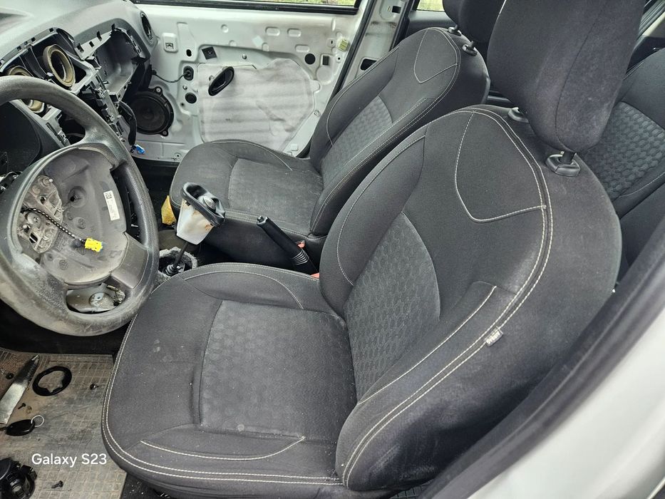 Fotel lewy prawy kierowcy pasażera Dacia Logan II 2 2014r OV369 0V369