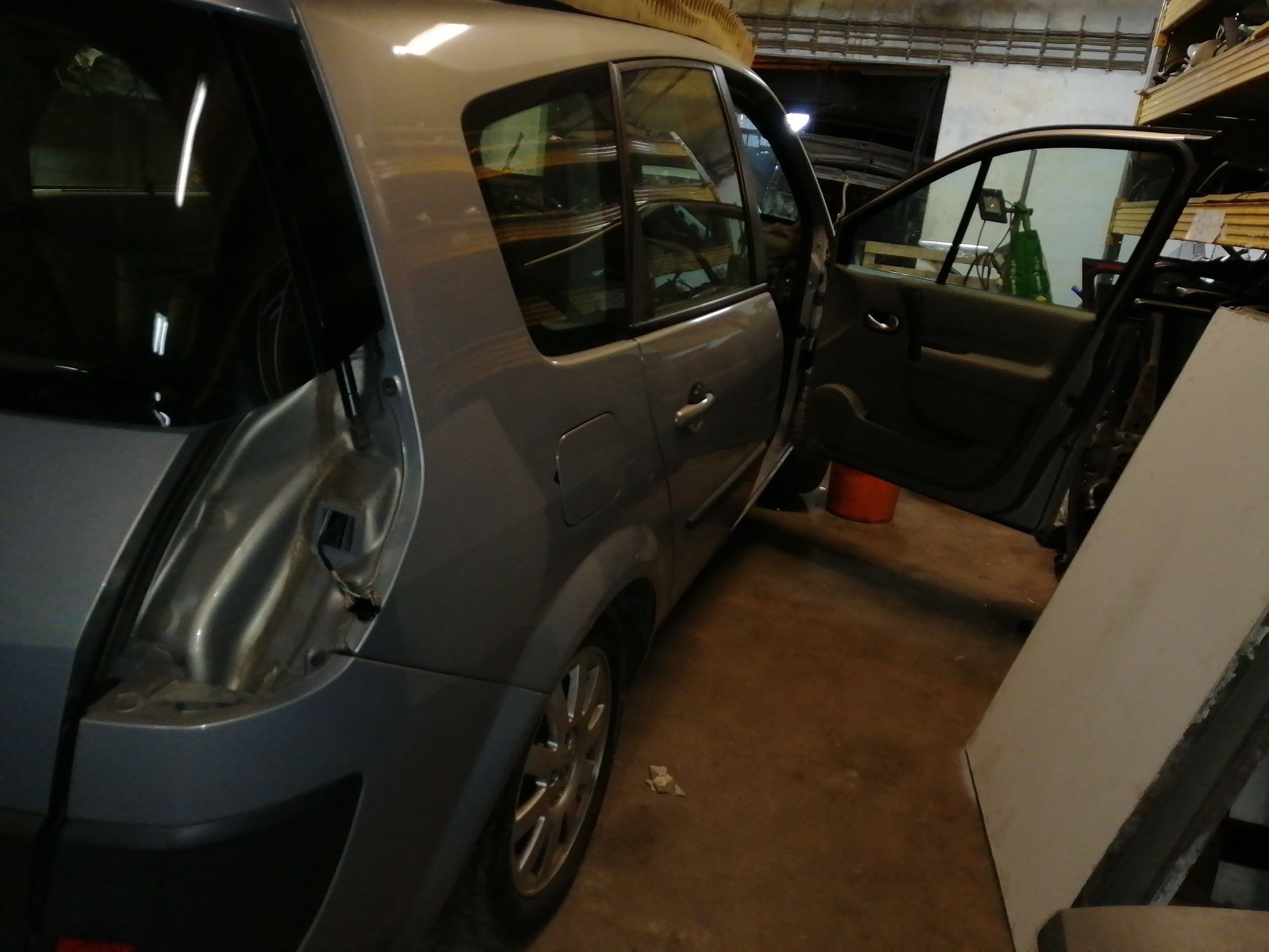 Peças Renault Grande Scenic 1.9 DCI Ano 2006