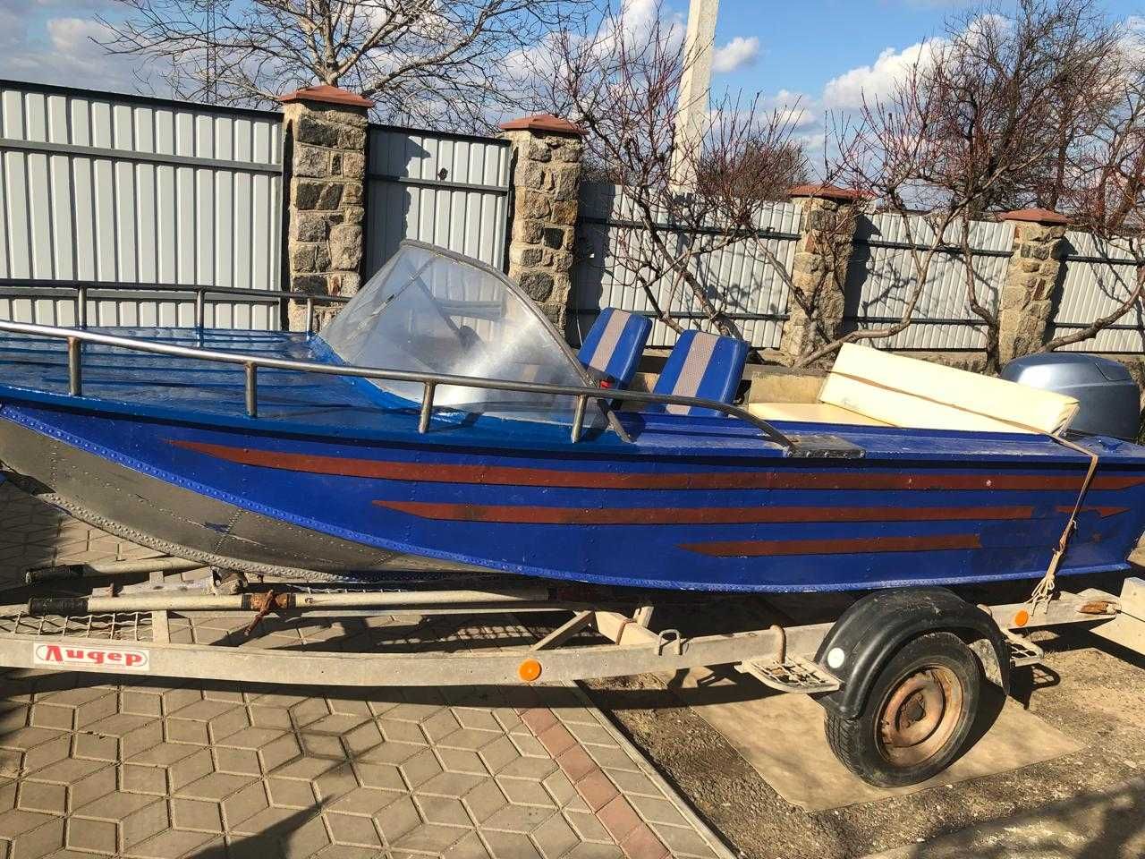 Лодка Южанка 2М, Мотор YAMAHA 40-ка 2008 року, 4 такти, коротка нога.
