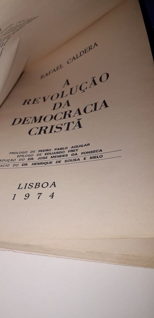 A Revolução da Democracia Cristã - Rafael Caldera (1974)