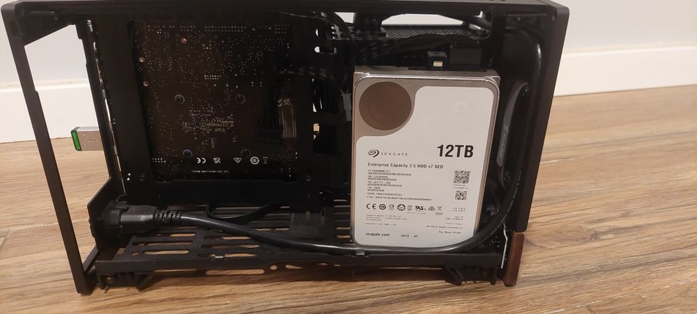 Servidor NAS baixos consumos (Unraid)