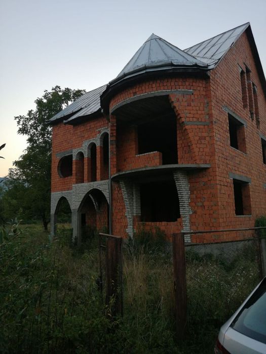 Продажам будинку