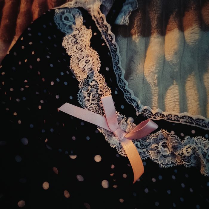 топ-маечка с кружевом! черная, бретельки, бант, горошек