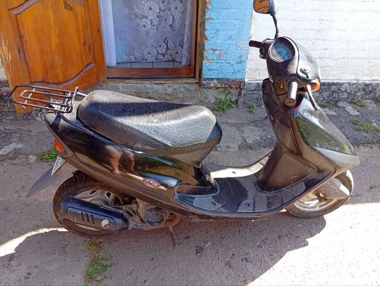 Продаю мопед на документах