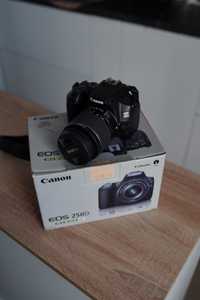 Продам Canon EOS 250D, с объективом EF 18-55 мм. Полный комплект