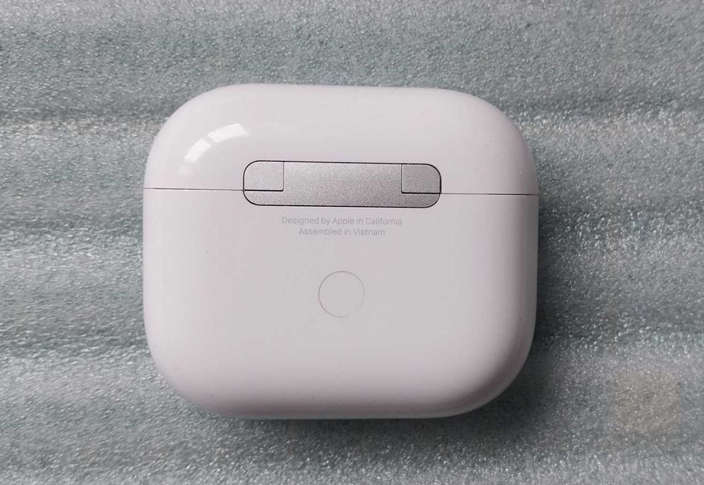 ‼️ Продаю Apple AirPods кейс A2566 (EMC 3986) + чехол силиконовый ‼️