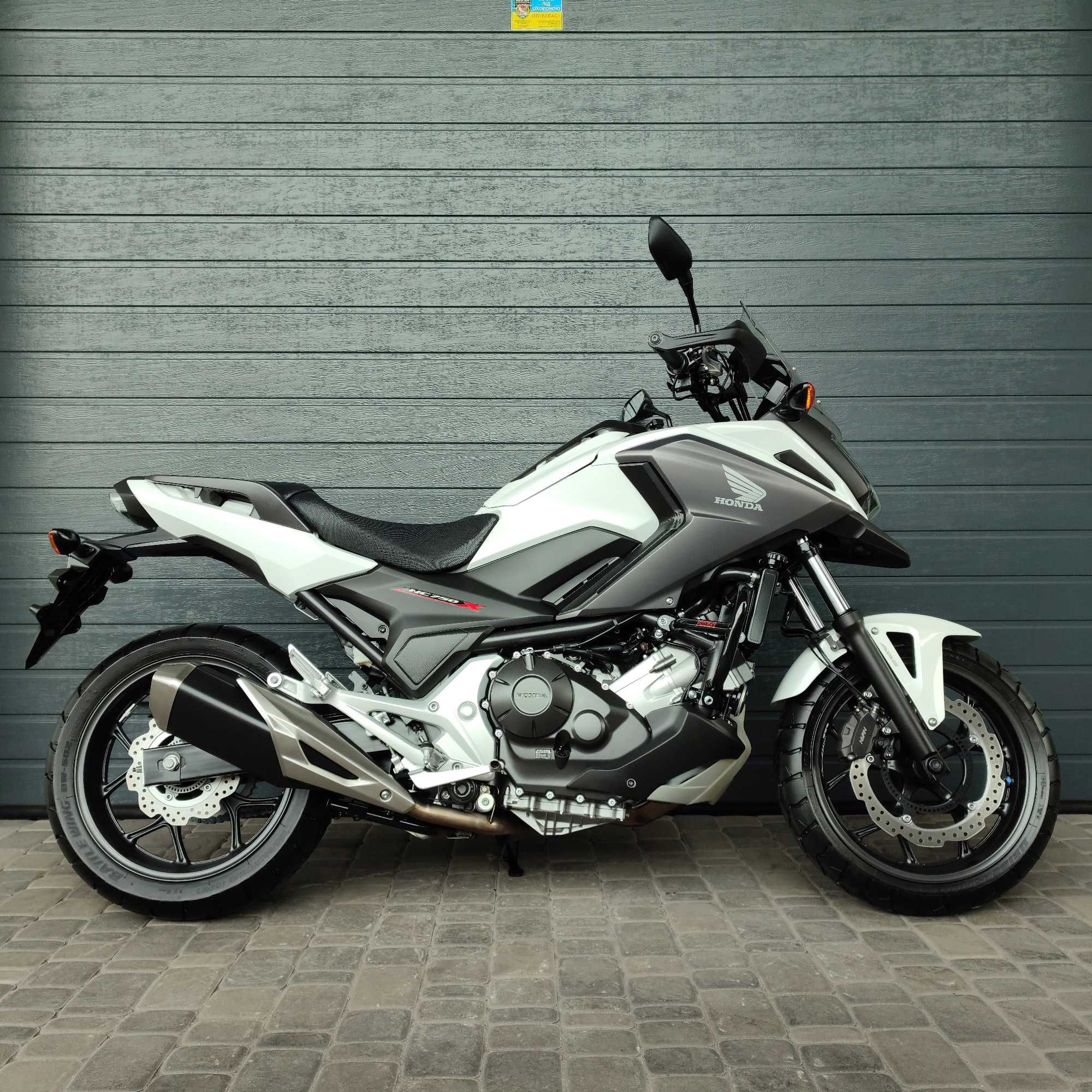 Продам мотоцикл Honda NC750X (0069)