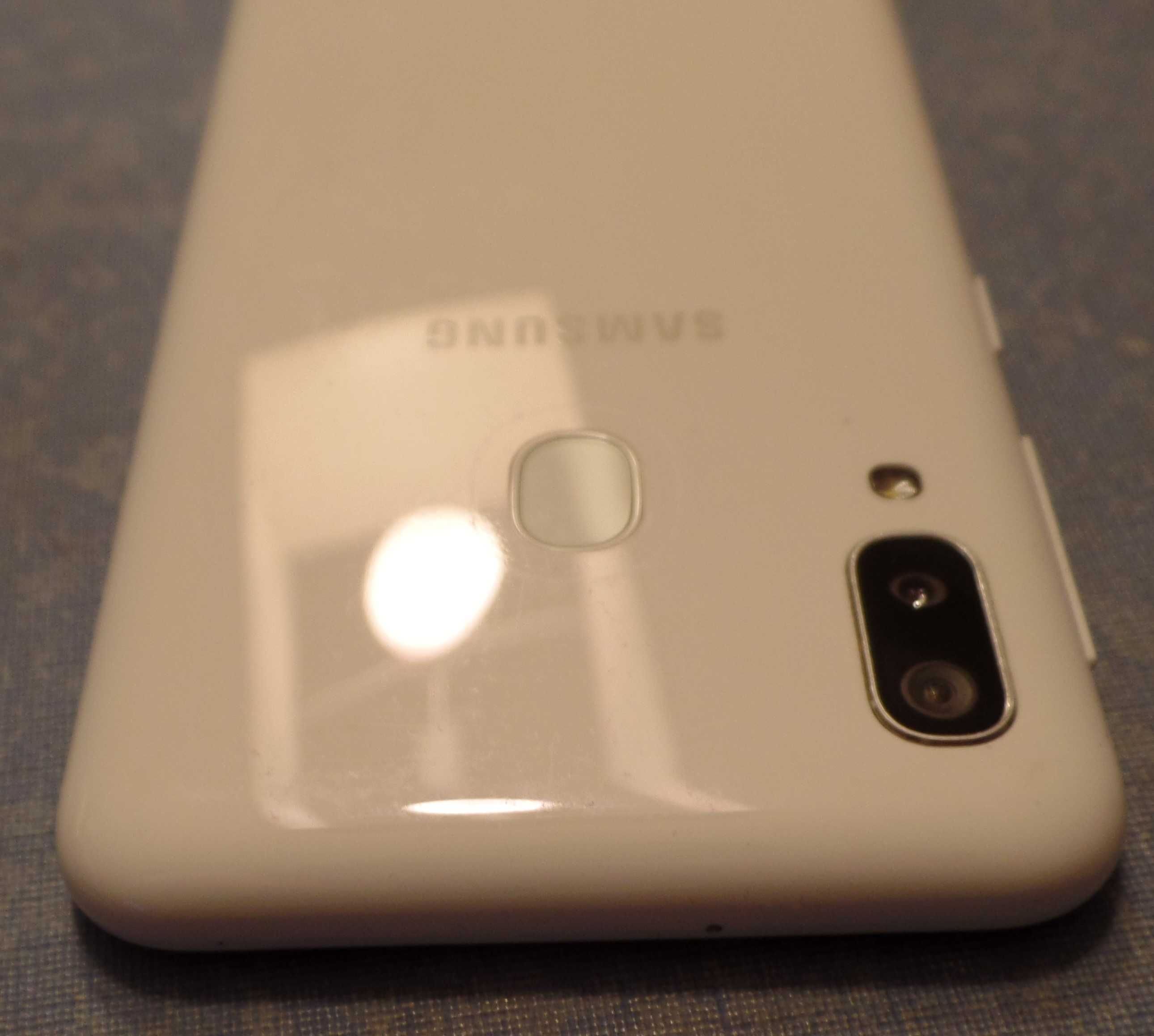 Samsung a 20e a funcionar corretamente sem danos ou avarias