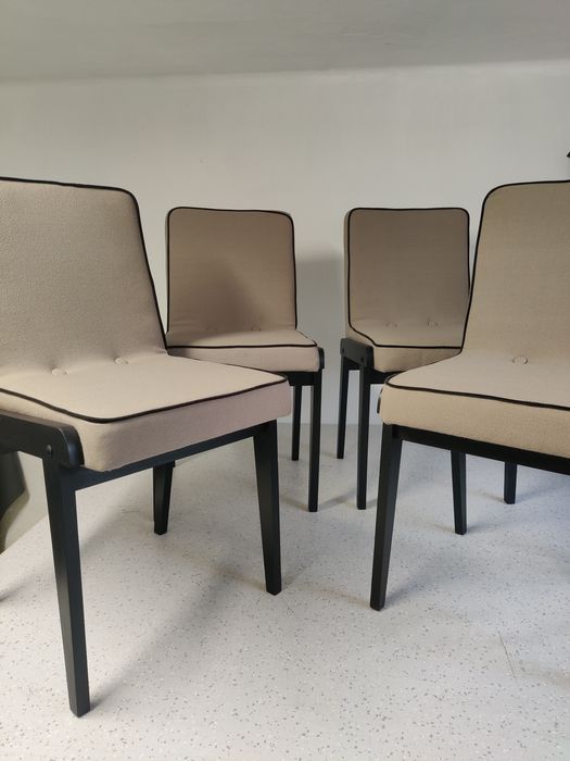 Krzesła Aga Chierowski wełna po renowacji