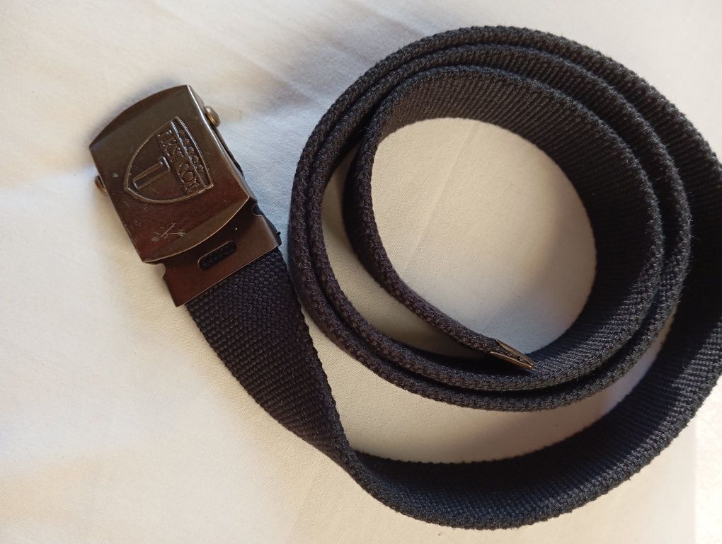 Cinto preto 105cm