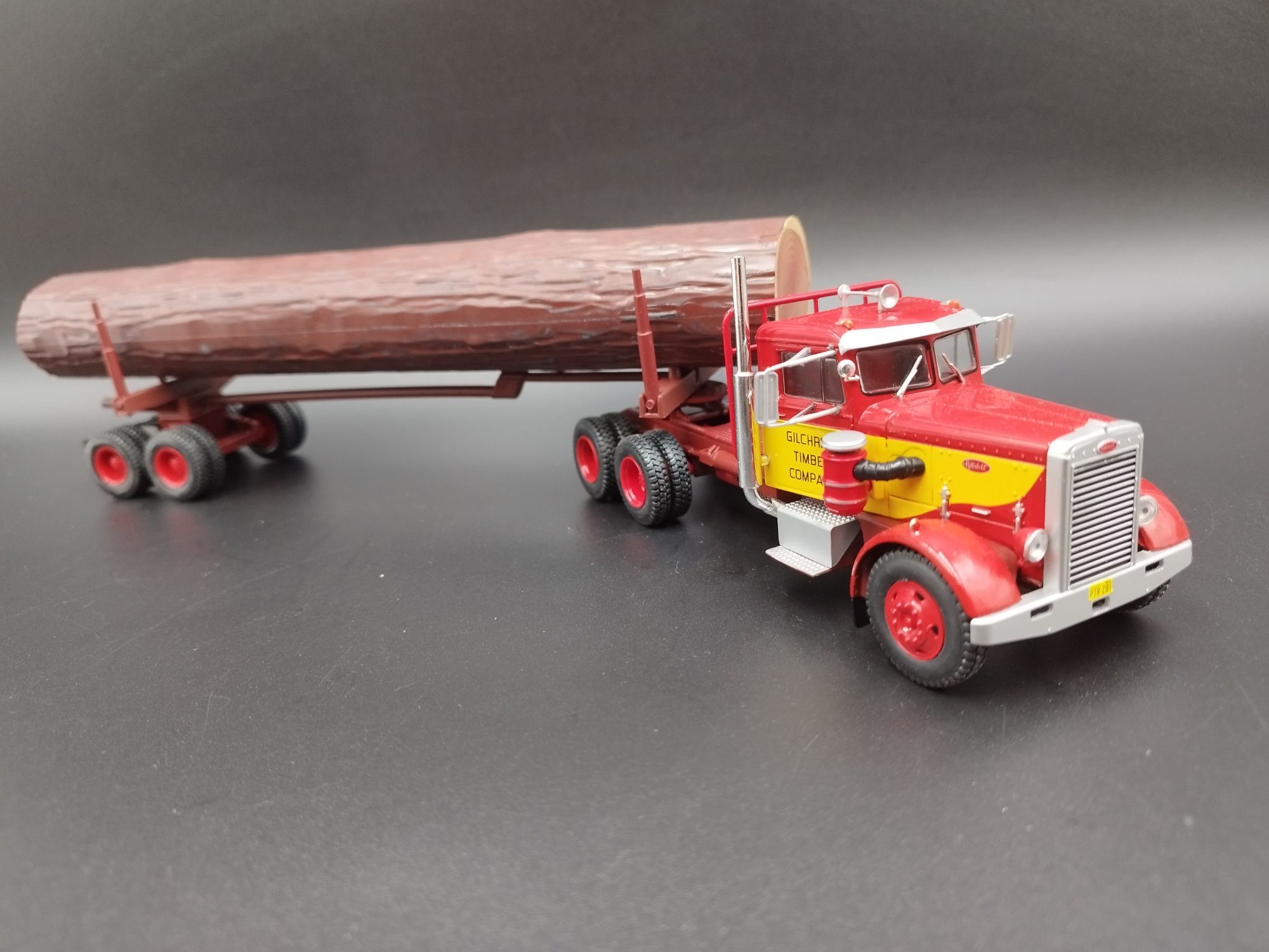 1:43 Altaya ciężarówka PETERBILT 281 model