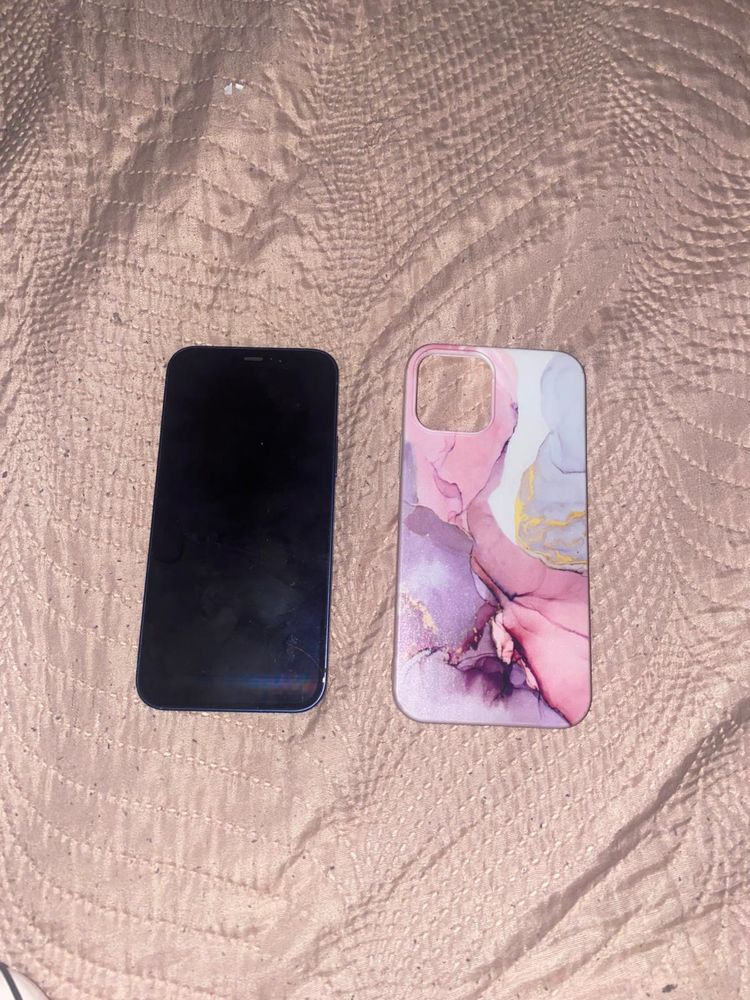 iPhone 12 idealny stan