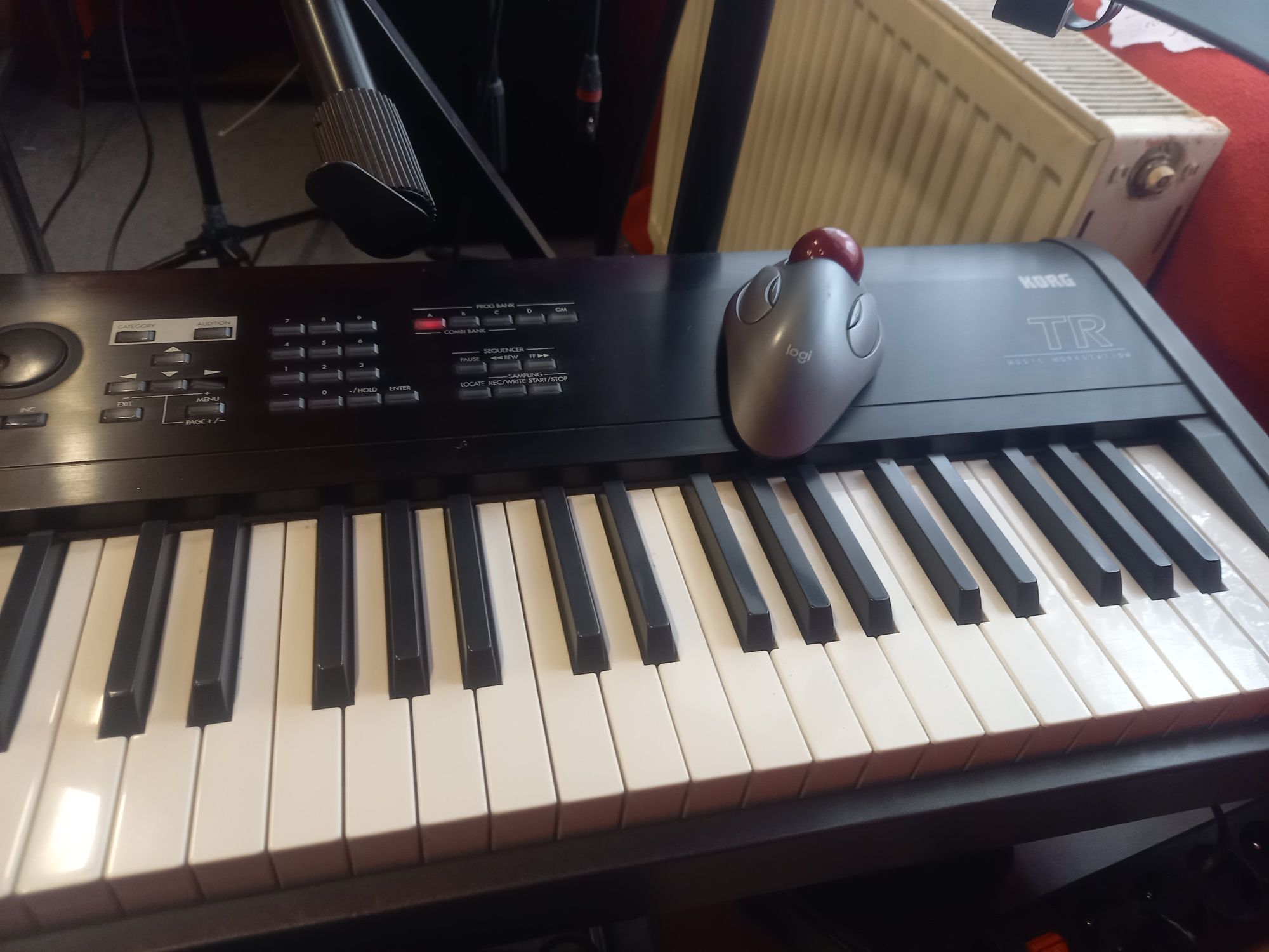 Korg Tr 88 Fatar RH2 mloteczkowa klawiatura